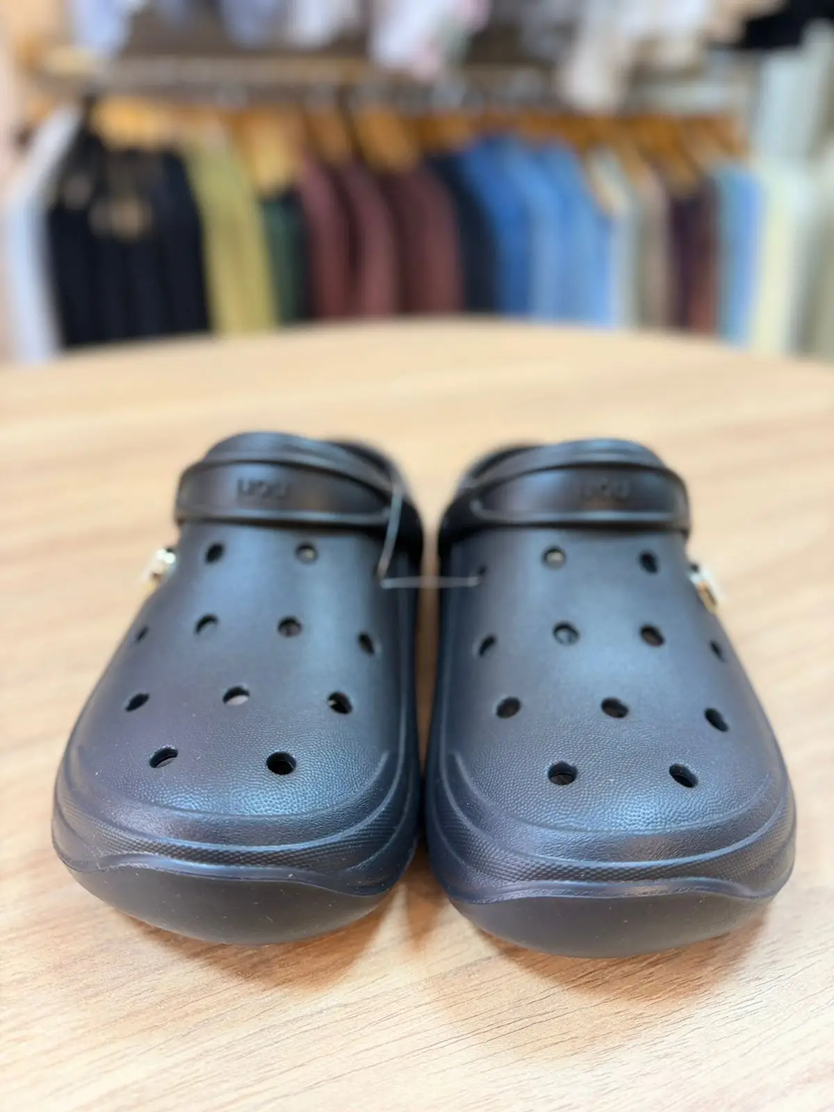 Croc nori preto 1