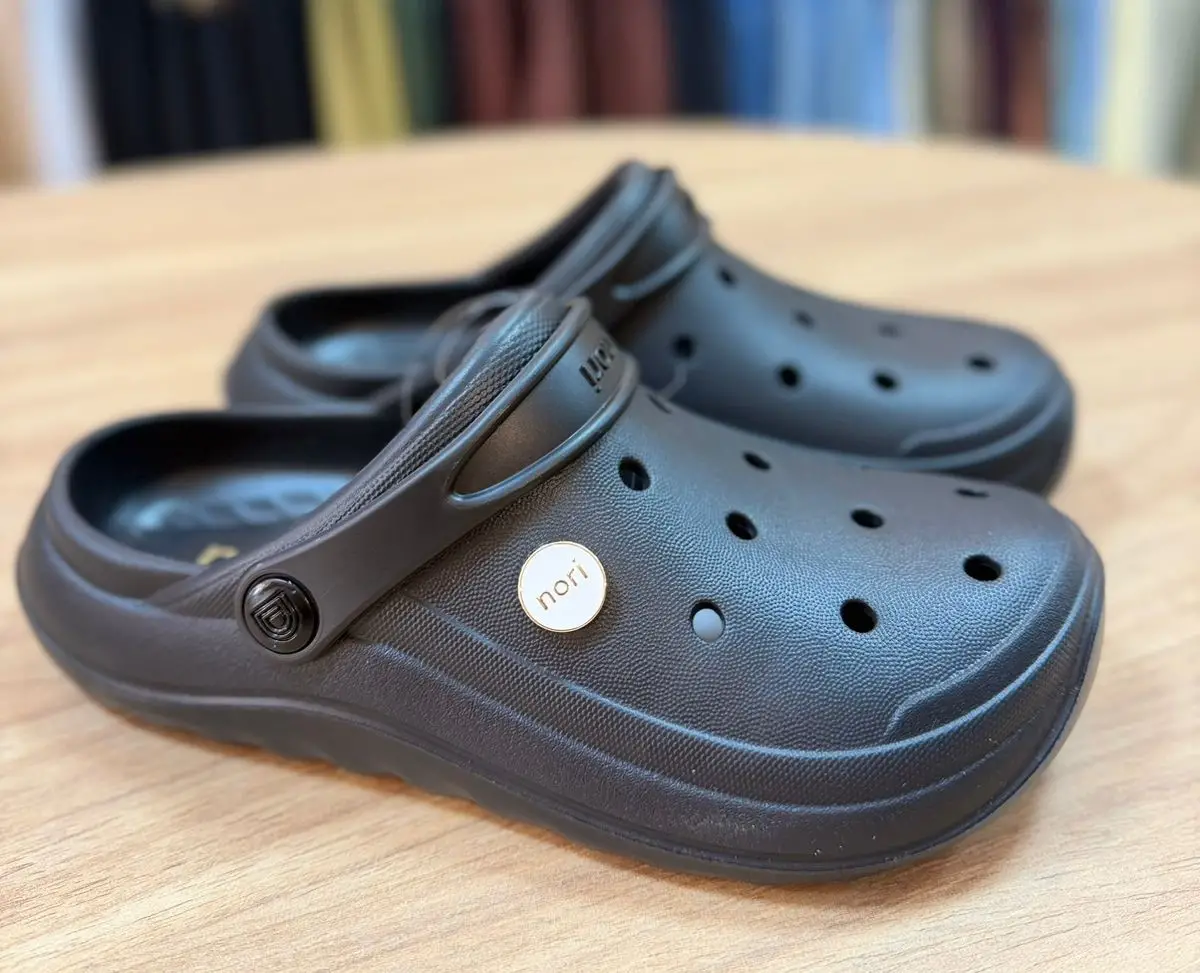 Croc nori preto