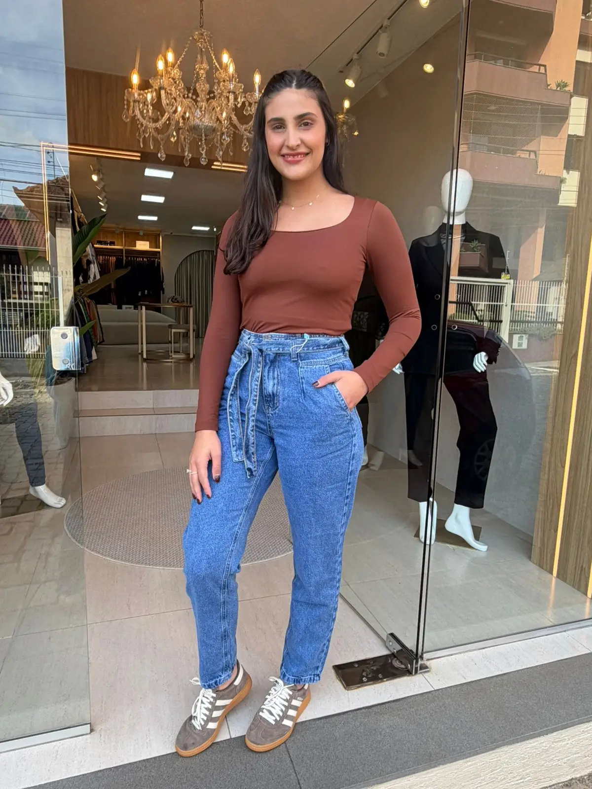 Calça jeans mom 1