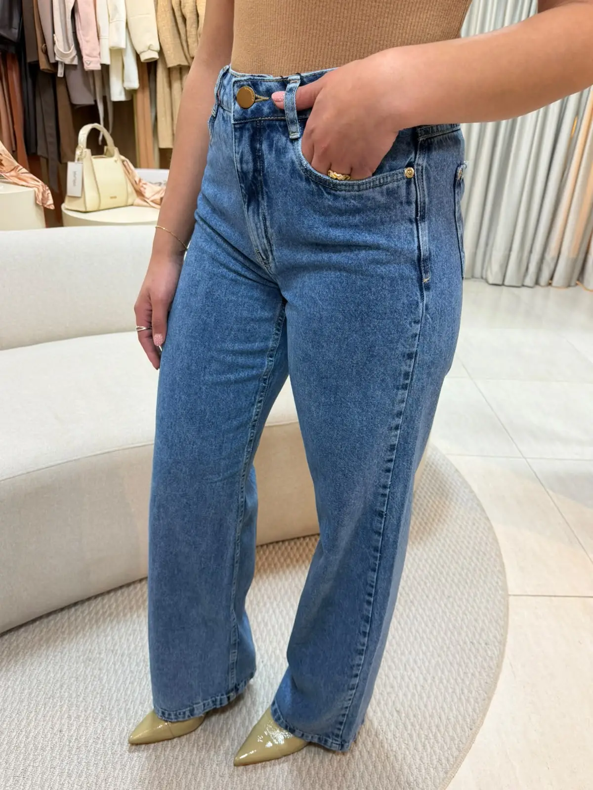 Wide leg